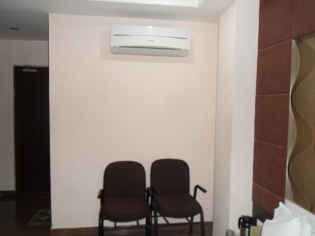 Hotel Silver Plaza Ahmedabad Chambre photo