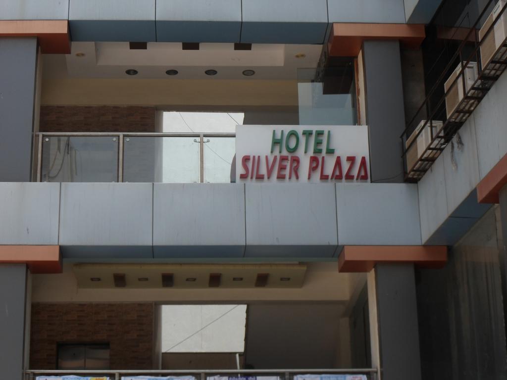 Hotel Silver Plaza Ahmedabad Extérieur photo